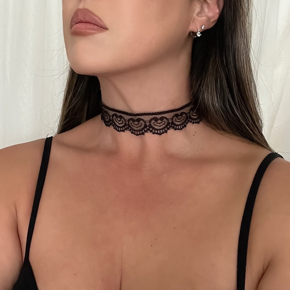 Belle Lace Choker - White or Black – The Songbird Collection