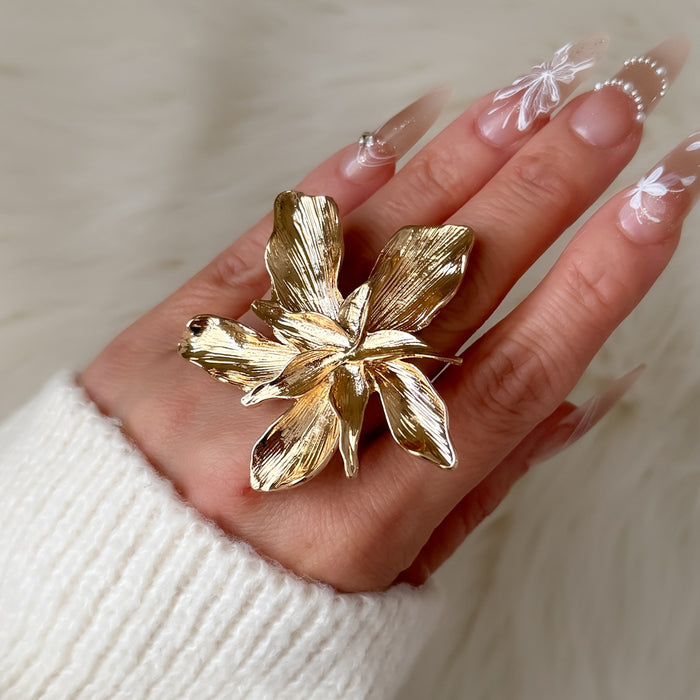 Calla Statement Ring